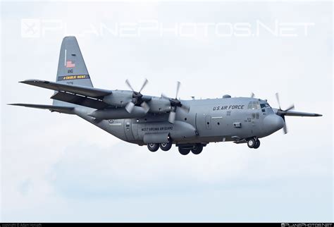 95 6711 Lockheed C 130h Hercules Operated By Us Air Force Usaf