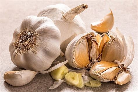 5 Surprising Health Benefits Of Garlic That You Should Know