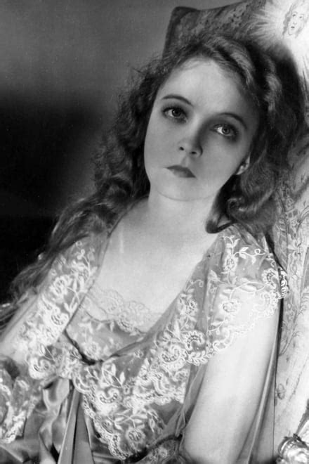 Lillian Gish Profile Images — The Movie Database Tmdb