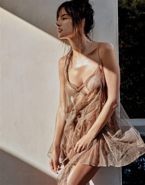 Alessandra Ambrosio Fashion Model