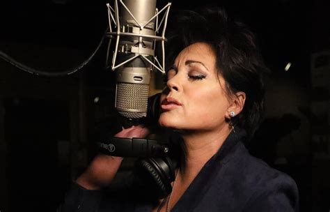 Press Release Kelly Lang Releases Highly Anticipated New Single Drive