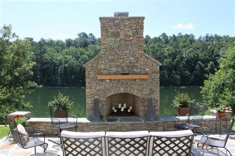 20 Beautiful Outdoor Stone Fireplace Designs