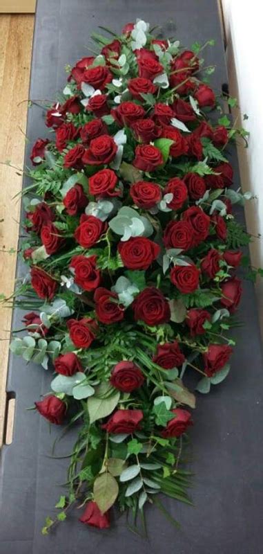 Coffin Spray All Roses Buy Online Or Call 07428 687005