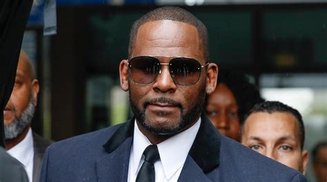 R Kelly Sex Abuse Charges Dropped By Chicago Prosecutor