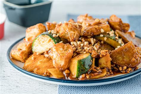 Price not exceeding rm25 per person, ok? Here is where you can find the best rojak in all of KL and PJ