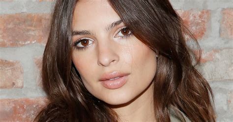 Emily Ratajkowski S Essay About Owning Her Sexuality Gives The Blurred Lines Music Video New