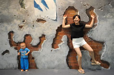 35 Awesome 3D Interactive Paintings Magic Art Works At Special Exhibition