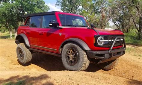2021 Ford Bronco Off Road Review A True Jeep Wrangler Fighter