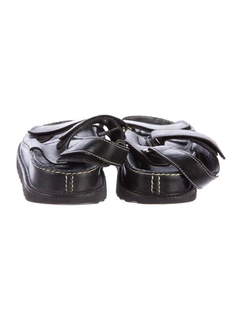 Chanel Cc Velcro Sandals Shoes Cha174833 The Realreal