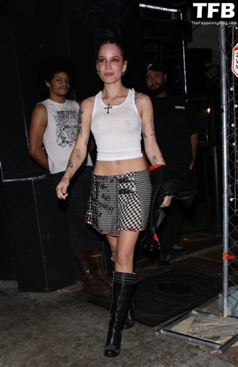 Halsey Flashes Her Nude Tits In Hollywood Photos Pinayflixx Mega Leaks