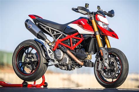 Ducatis Hypermotard 950 Is The Craziest Way To Get From A To B