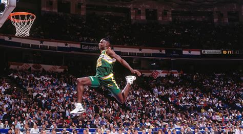 (born november 26, 1969) is an american former professional basketball player who played for the seattle supersonics, cleveland . Celebrate Shawn Kemp's Birthday With The 50 Best Dunks Of ...