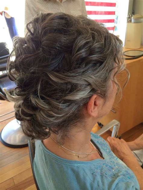 Look sassy even with short hair by choosing the short curled hair. Mother of the bride hairstyle | pretty 'dos. | Pinterest ...