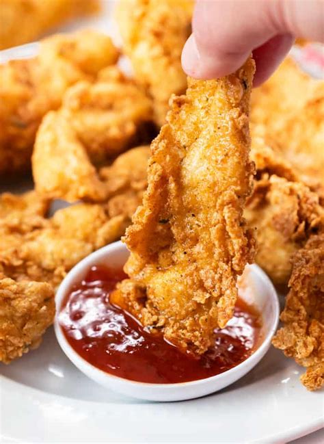 These EXTRA CRISPY Fried Chicken Tenders Are So Easy To Make At Home With NO Buttermilk Needed