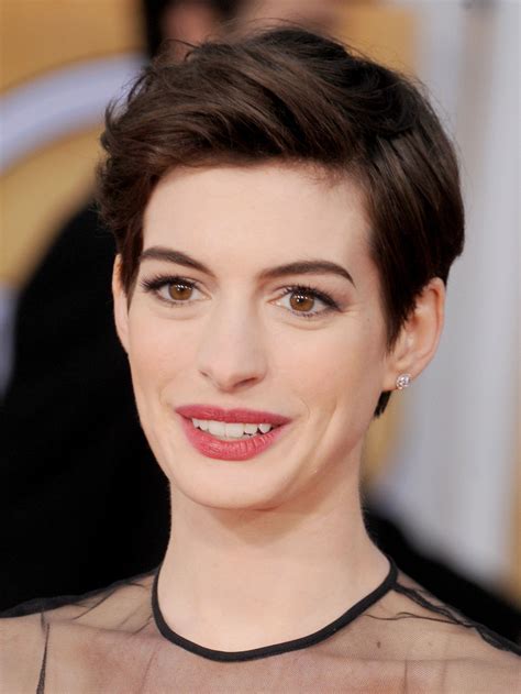 Anne Hathaway Shows You 10 Inventive Ways To Wear A Pixie Hair Anne