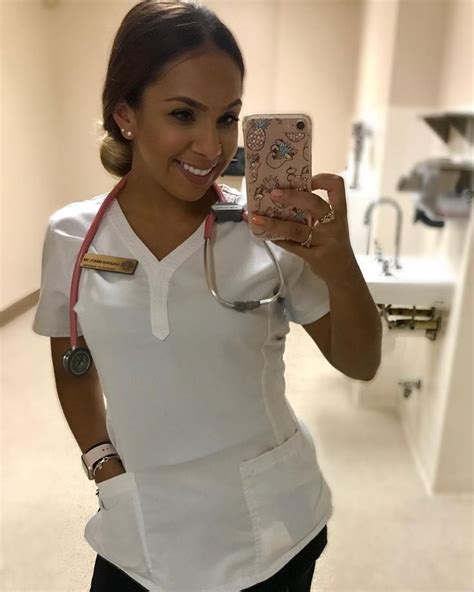 𝒦𝒶𝓁𝑒𝓈𝒽𝒶 On Instagram “will It Be Easy No Will It Be Worth It Yes 👩🏻‍⚕️” Hot Nurse