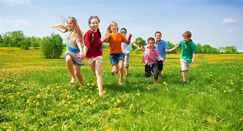Outdoor Learning Experiences For Kids This Spring Season