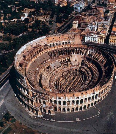 Secara arsitektur (reka bangun), colosseum adalah amfiteater dengan bentuk umum oval. Colosseum ~ General Information
