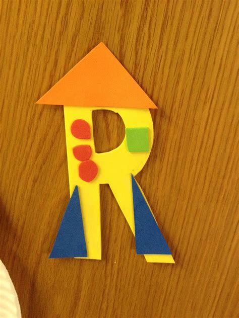 Letter R For Rocket Craft Alphabet Crafts Preschool Alphabet Letter