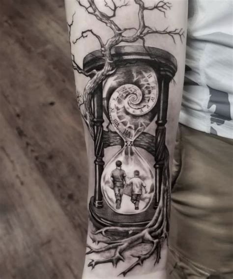 This Is Why Hourglass Realism Tattoo Is So Famous Hourglass Realism