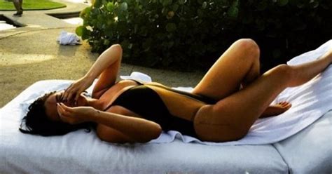 Selena Gomez Shuts Down Body Shamers With Sexy Swimsuit Pic Huffpost