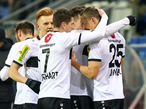 Aljaž casar wird den scr altach verlassen. Jetzt LIVE: SCR Altach gegen SKN St. Pölten im Ticker ...