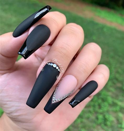 40 Elegant Black Nail Designs To Try Out Le Chic Street