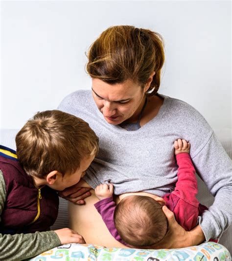 Tandem Breastfeeding How To Start Benefits And Challenges