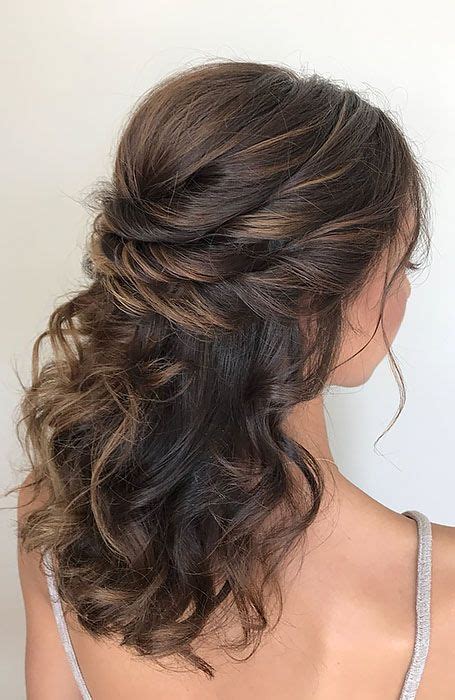 30 Chic Bridal Hairstyles For Your Special Day Curly Prom Hair
