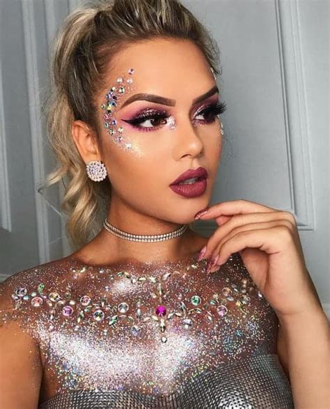 Glitter Makeup 30 Looks That Are As Shiny As It Sounds Sheideas