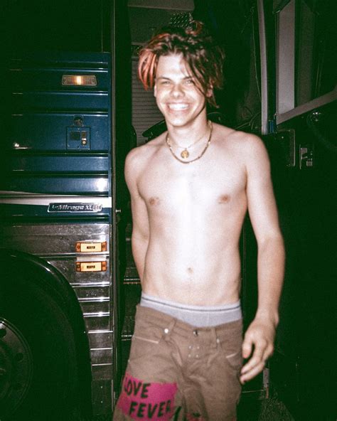 The Stars Come Out To Play Yungblud New Naked Shirtless Pics