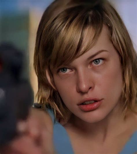 Resident Evil Alice Milla Jovovich Gorgeous Eyes Abernathy