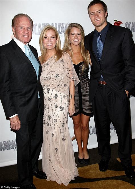 They are expected to be detained until today, 19 may. Frank Gifford's family says CTE found in his brain | Daily ...
