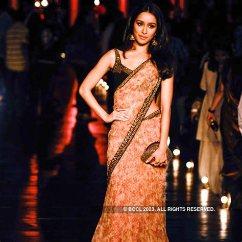 Aashiqui 2 Actress Shraddha Kapoor Walks The Ramp For Designer