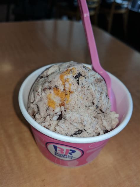 It cools us down in the heat of summer, it gives us something to look forward to when we. Baskin-Robbins Ice Cream | Julie's Dining Club