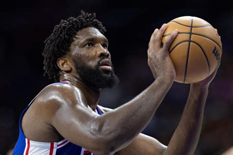 Embiid Dominates In Comeback Leads 76ers To Win Over Rockets