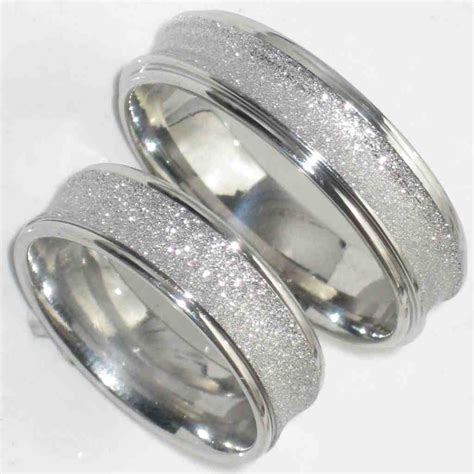 Unique Matching Wedding Bands His And Hers 