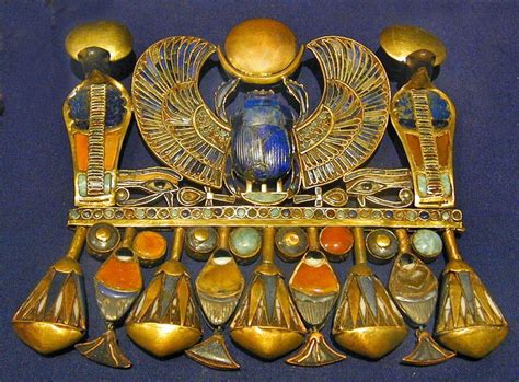 Pectoral Scarab Found In Tutankhamuns Tomb This Would Have Been Worn