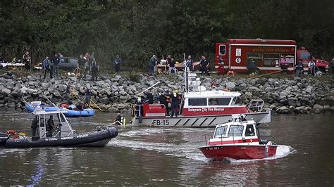 Police 3 Dead 1 Missing After Car Plunges Into Canal
