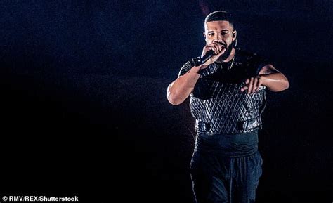 Police Officer ‘secretly Takes A Picture Of A Womans Backside At Drake Concert In Houston