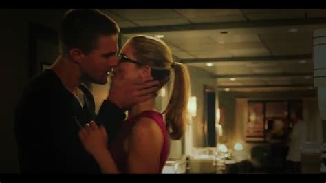 Oliver And Felicity [the Kiss] You Ve Fallen For Her Season 3 Youtube