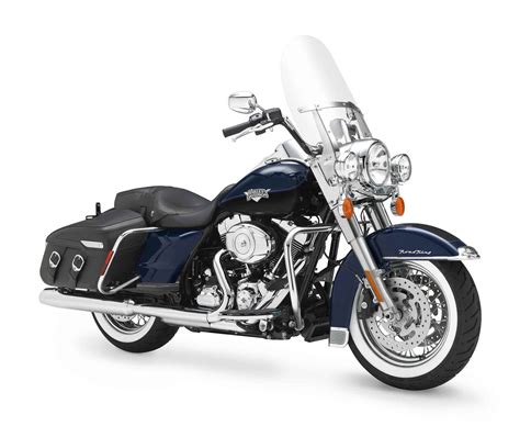 Now we have 2 road kings in the garage. 2012 Harley-Davidson FLHRC Road King Classic Review