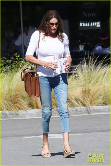 Caitlyn Jenner Wears Cropped Skinny Jeans For Smoothie Run Photo