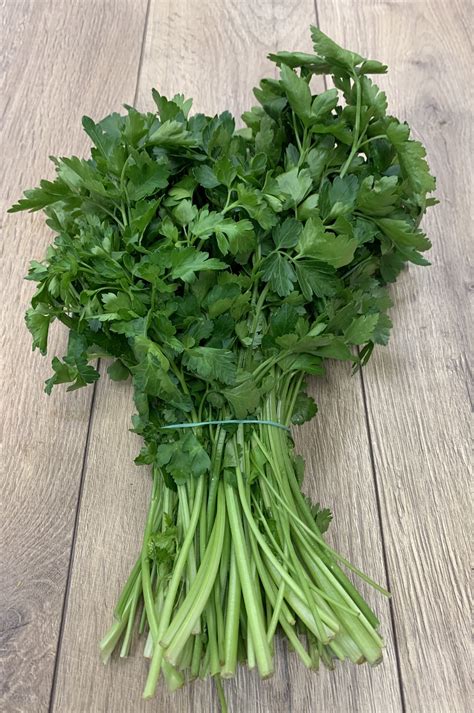 Flat Leaf Parsley Top Fruits Wellington