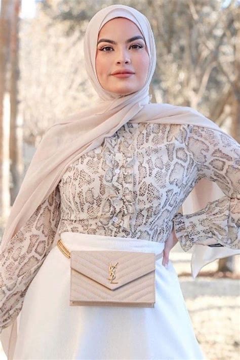 Friday Fashion Fits How To Wear A Loose Hijab Wrap For Your Face Shape