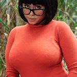 Envy Plays Velma On Cosplay Deviants Prime Curves Big Boobs Blog