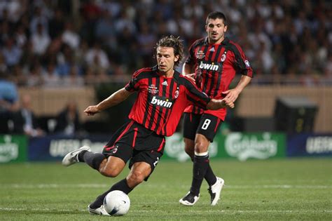 E il tecnico azzurro ha involontariamente aiutato il bianconero a evitare l'esonero. Ritiro Pirlo, le confessioni di Gattuso: "ecco perché alla ...