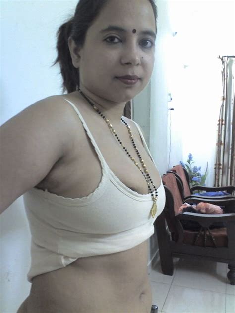 Gujrati Housewife Nude Posing For Husband 002 Best Of