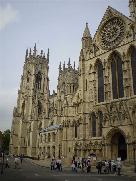 Fileyork Minster Left Wikimedia Commons