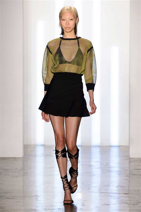 Catwalk prefer:wolford prefer:pinterest prefer:pantyhose prefer:thinspo prefer:elsa hosk. Ohne Titel | Fashion, Runway fashion, Mini skirts
